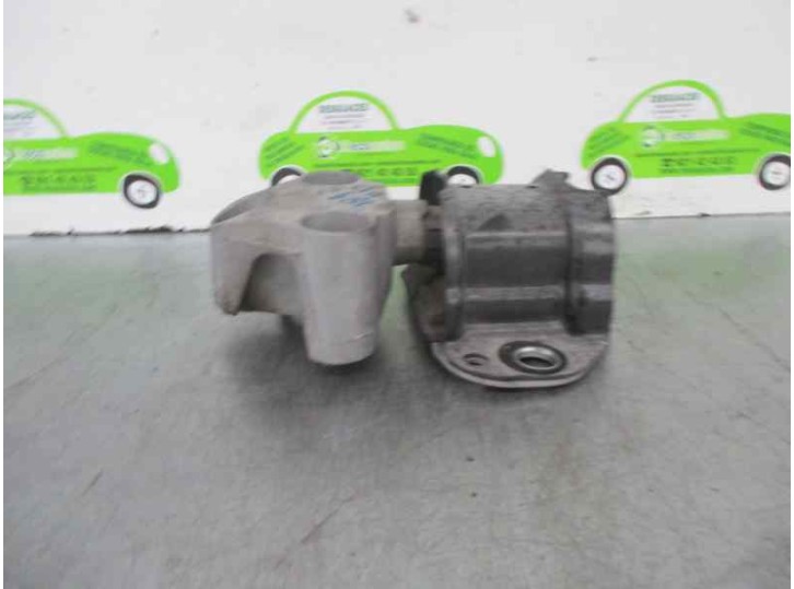 Recambio de soporte motor delantero para renault clio ii fase ii (b/cb0) 1.2 16v referencia OEM IAM 7700415087 
