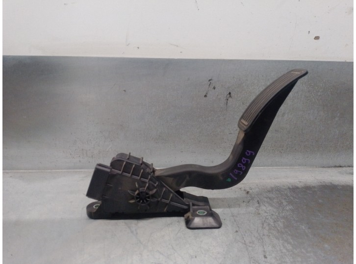 Recambio de potenciometro pedal para mazda 5 berl. (cr) 2.0 diesel cat referencia OEM IAM CC3041600 1988003480 