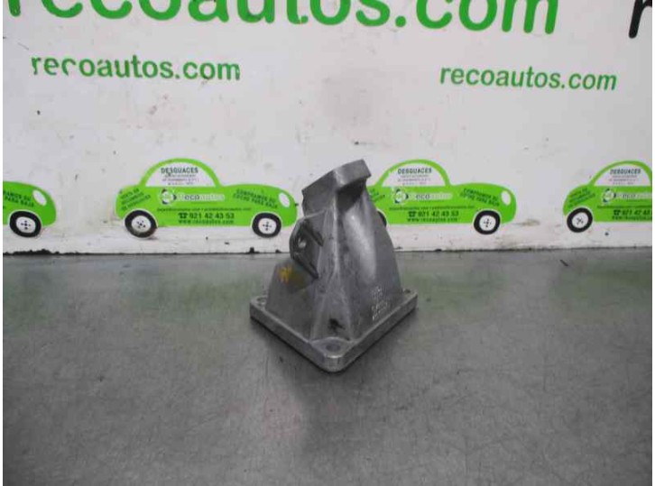 Recambio de soporte motor derecho para audi a6 berlina (4b2) 2.5 v6 24v tdi referencia OEM IAM 4B0199308 