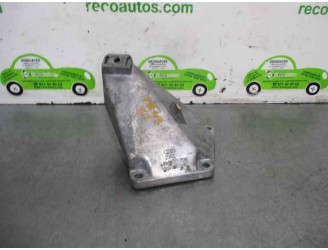 Recambio de soporte motor izquierdo para audi a6 berlina (4b2) 2.5 v6 24v tdi referencia OEM IAM 4B0199307C 