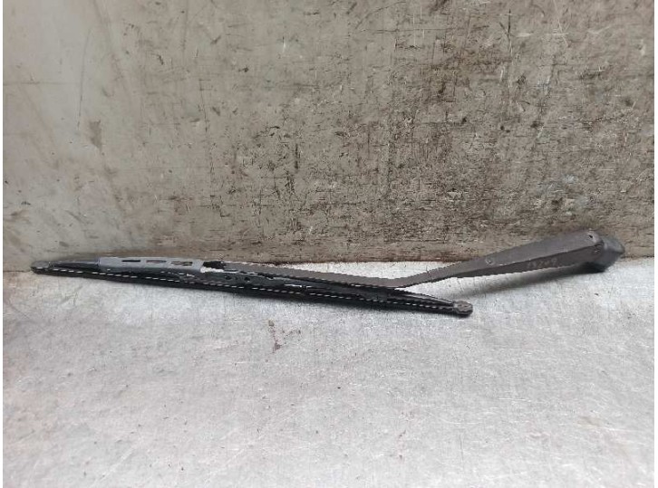 Recambio de brazo limpia trasero para mazda 323 berlina c/f/s (ba) 1.5 16v cat referencia OEM IAM B22H67421 