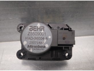 Recambio de motor calefaccion para smart forfour 1.0 cat referencia OEM IAM Z5509001 DE TRAMPILLA 