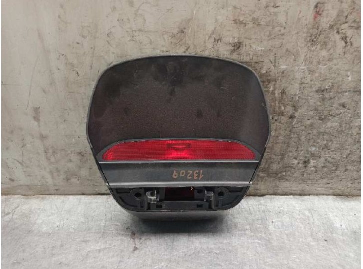 Replacement center brake light for Mazda 323 sedan c/f/s (ba) 1.5 16v cat OEM IAM reference D20151580A 
