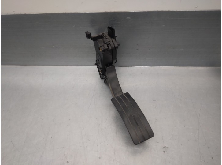 Recambio de potenciometro pedal para smart forfour 1.0 cat referencia OEM IAM A4532900800  