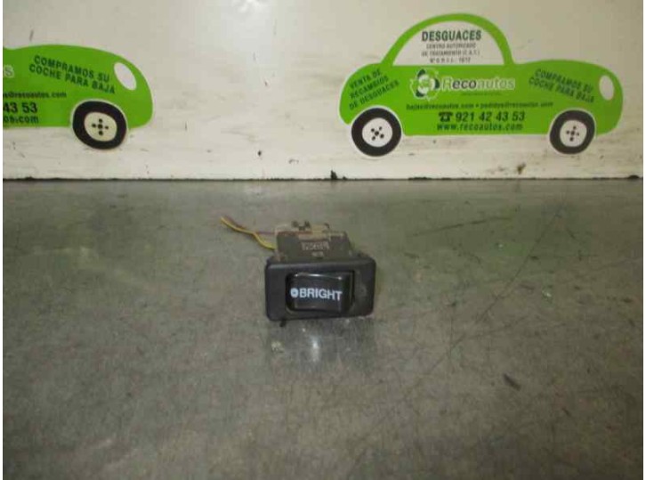 Recambio de mando elevalunas delantero izquierdo para subaru forester s10 (sf) 2.0 cat referencia OEM IAM 83081FC080 