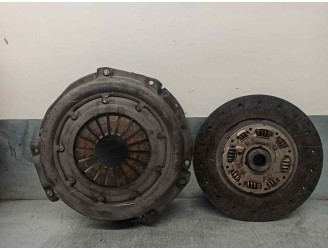 Recambio de kit embrague para nissan pick-up (d22) 2.5 turbodiesel referencia OEM IAM 3021021P01 1025004 VALEO