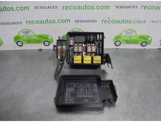 Recambio de caja reles / fusibles para honda civic berlina .5 (ma/mb) 1.6 sohc vtec cat referencia OEM IAM 3825AST3G000 