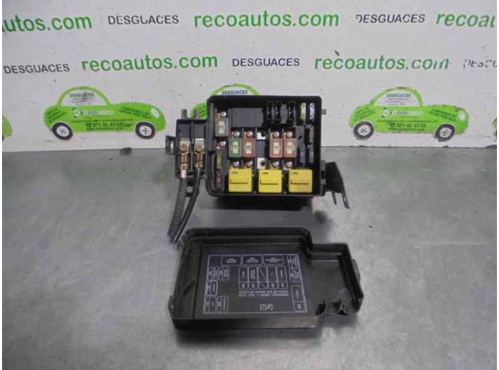 Recambio de caja reles / fusibles para honda civic berlina .5 (ma/mb) 1.6 sohc vtec cat referencia OEM IAM 3825AST3G000 