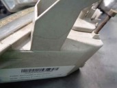 Recambio de faro antiniebla izquierdo para opel vectra b caravan 2.0 dti referencia OEM IAM 90464663 