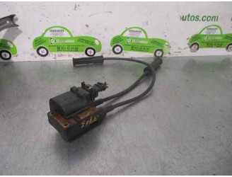 Replacement ignition coil for Renault Clio II Phase I (b/cbo) 1.4 OEM IAM reference 7700873701 