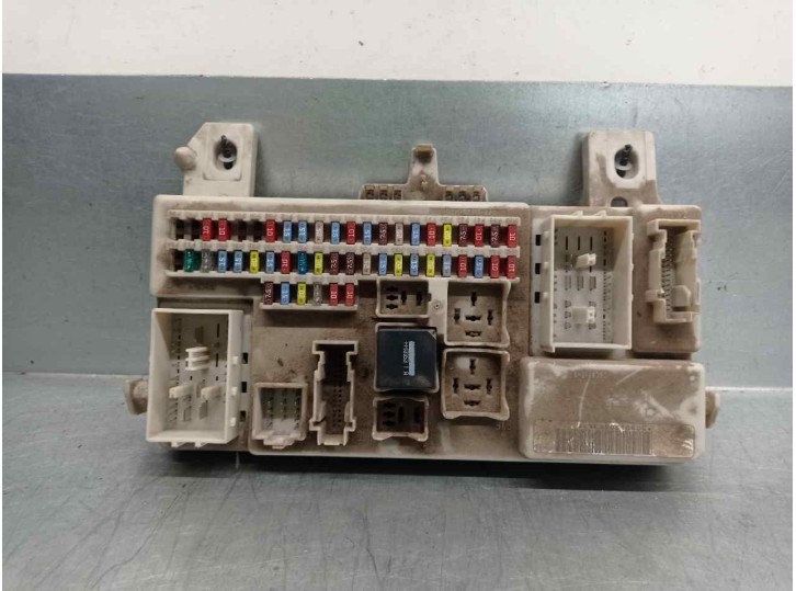 Recambio de caja reles / fusibles para ford focus c-max (cap) ambiente (d) referencia OEM IAM 3M5T14A073BF 3M5T14014ACH 