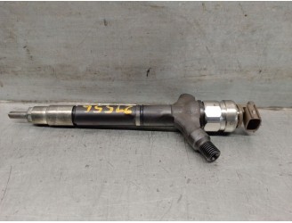 Recambio de inyector para toyota avensis sedán (_t25_) 2.2 d-4d (adt251_) referencia OEM IAM 236700R010 DENSO