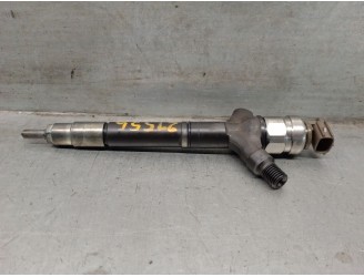 Recambio de inyector para toyota avensis sedán (_t25_) 2.2 d-4d (adt251_) referencia OEM IAM 236700R010 DENSO