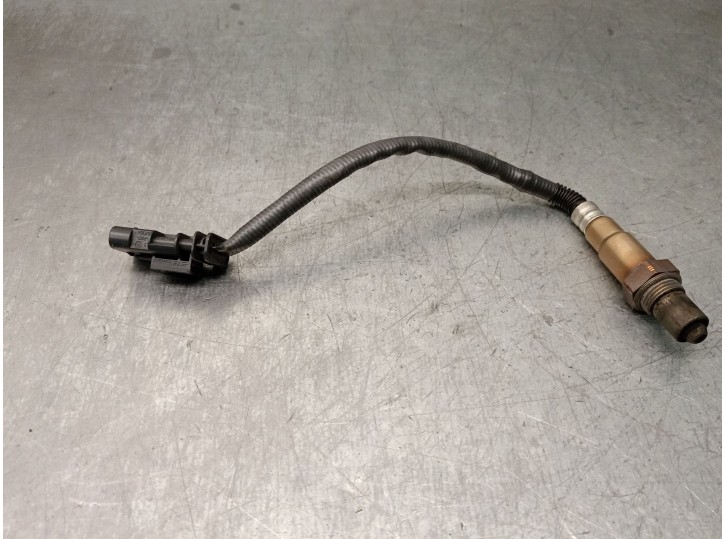 Replacement lambda sensor for Citroën C4 III (BA_, BB_, BC_) 1.2 PureTech 130 (BAHNSA, BAHNSB) OEM IAM reference 9810666880 981
