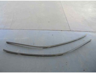 Recambio de moldura para mercedes-benz clase e (w211) berlina 2.7 cdi cat referencia OEM IAM 