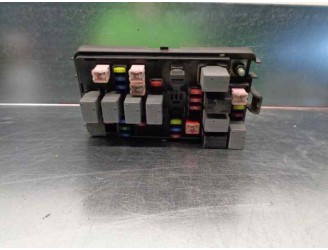 Recambio de caja reles / fusibles para chevrolet matiz 1.0 cat referencia OEM IAM 96427973 