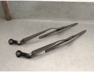 Recambio de brazo limpia delantero derecho para mini mini countryman (f60) cooper referencia OEM IAM 7335477 61617335477 