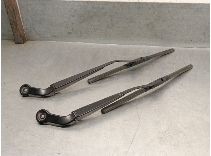 Recambio de brazo limpia delantero derecho para mini mini countryman (f60) cooper referencia OEM IAM 7335477 61617335477 