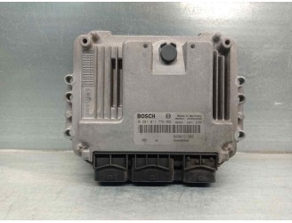 Recambio de centralita motor uce para renault megane ii classic berlina 1.9 dci diesel referencia OEM IAM 8200391966 0281011776 