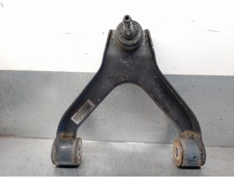 Recambio de brazo suspension superior delantero izquierdo para iveco daily caja cerrada (2006 =>) 2.3 diesel referencia OEM IAM 