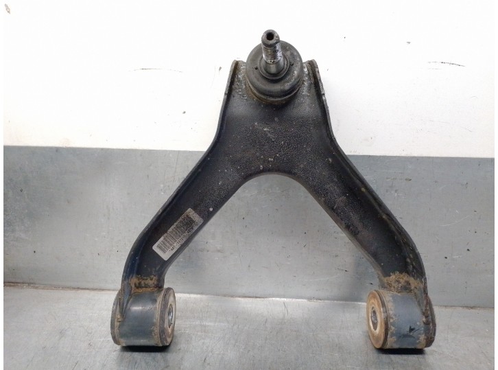 Recambio de brazo suspension superior delantero izquierdo para iveco daily caja cerrada (2006 =>) 2.3 diesel referencia OEM IAM 
