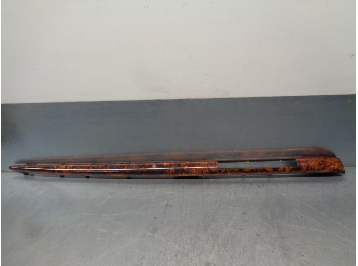 Recambio de molduras delanteras para jaguar xf 2.7 v6 diesel premium luxury referencia OEM IAM 8X23045K16AB  