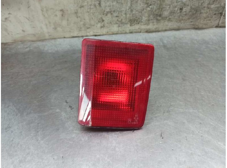 Recambio de faro antiniebla trasero derecho para peugeot 407 sw 1.6 hdi referencia OEM IAM 9646507380  