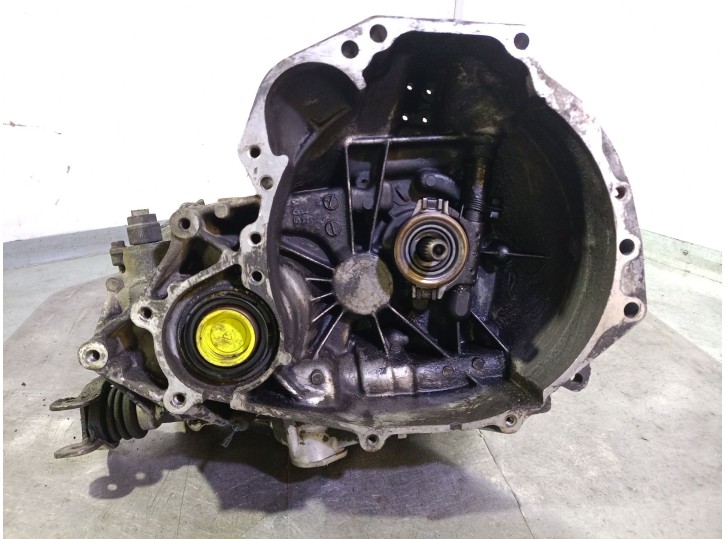 Recambio de caja cambios para nissan primera (p10) 1.6 referencia OEM IAM 60Y1 3201077J05 