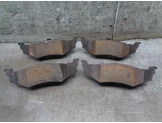 Recambio de pastillas de freno para chrysler pt cruiser cabrio 2.4 turbo referencia OEM IAM 5086567AA  