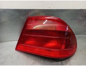 Recambio de piloto trasero derecho para mercedes-benz clase e (w210) berlina diesel 2.9 turbodiesel cat referencia OEM IAM A2108