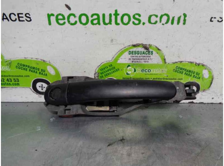 Replacement front left exterior door handle for Skoda Octavia Berlina (1U2) 1.9 TDI OEM IAM reference 3B0837885 3B0837886 
