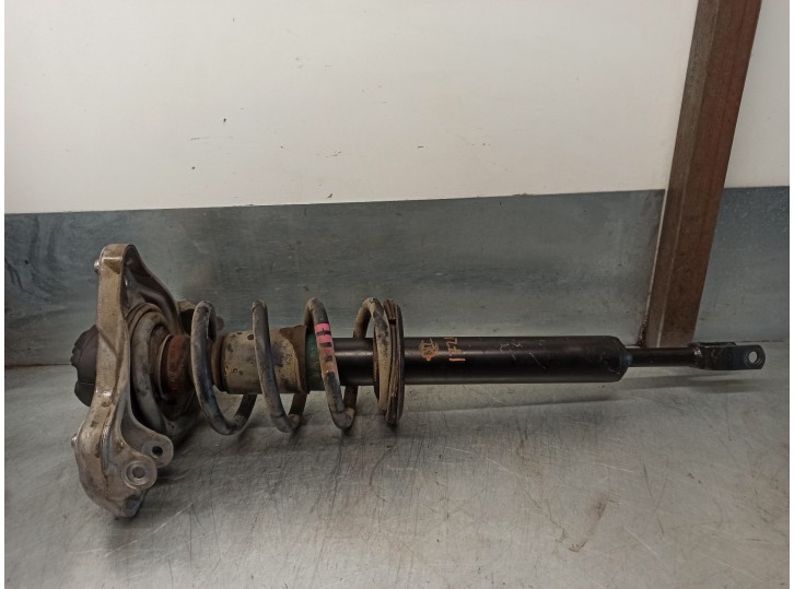 Replacement front left shock absorber for Seat Exeo Saloon (3R2) 2.0 TDI OEM IAM reference 3R0413031 