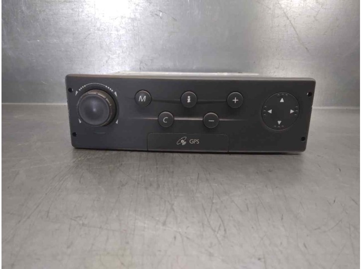 Replacement GPS navigation system for Renault Vel Satis (BJ0) 3.0 dCi diesel (P9X) OEM IAM reference 8200339742 