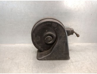 Recambio de claxon para kia sorento iii (um) 2.2 crdi referencia OEM IAM 96610C5200 96610C5200 