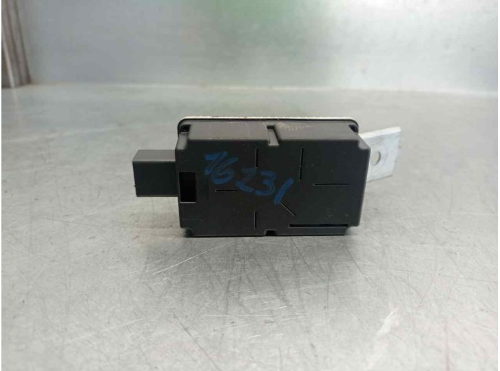 Recambio de modulo electronico para mazda 2 lim. (de) 1.3 active (3-ptas.) referencia OEM IAM DH55675DZ S180036011C SIEMENS