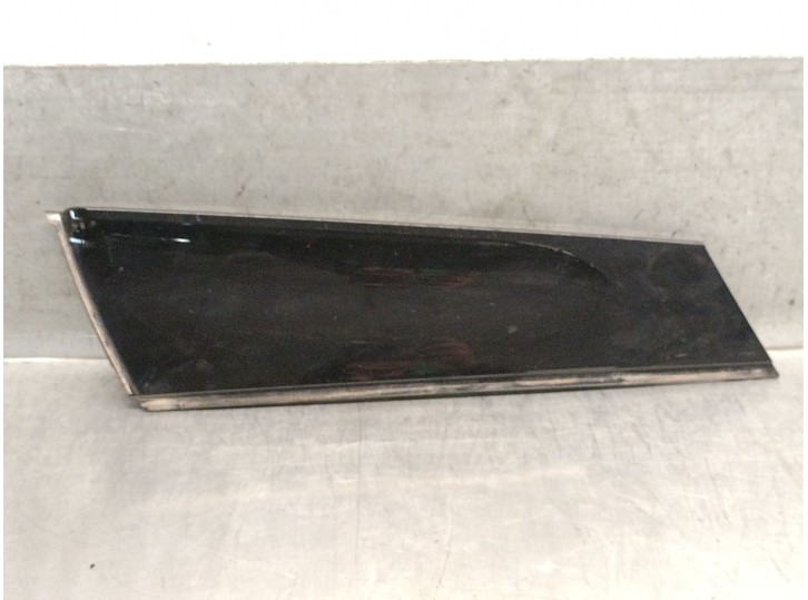 Recambio de molduras traseras para mini mini countryman (f60) cooper referencia OEM IAM 7328876 51137328876 