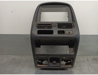 Recambio de rejilla aireadora para nissan pick-up (d22) 2.5 diesel referencia OEM IAM 68750VJ200 