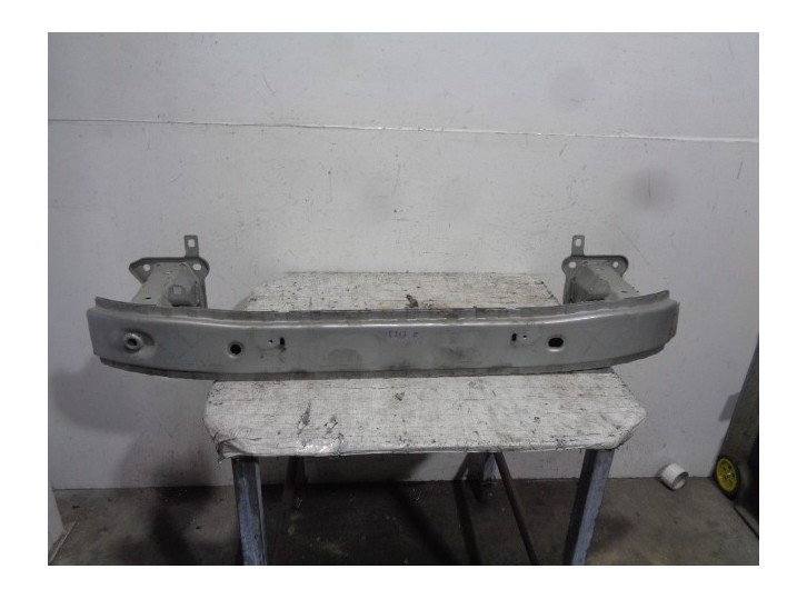 Replacement front bumper reinforcement for Volvo S40 sedan 2.0 diesel cat OEM IAM reference 31353949 IRON 
