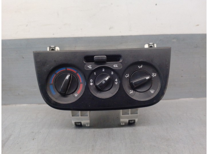 Recambio de mando calefaccion / aire acondicionado para peugeot bipper 1.4 hdi referencia OEM IAM 0507340100  
