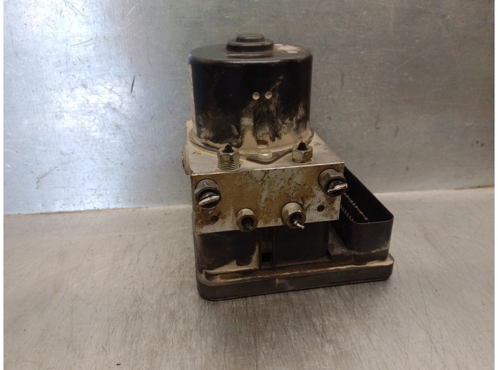 Replacement ABS unit for Volvo S40 saloon 2.0 diesel CAT OEM IAM reference 31274907 10020604014 ATE