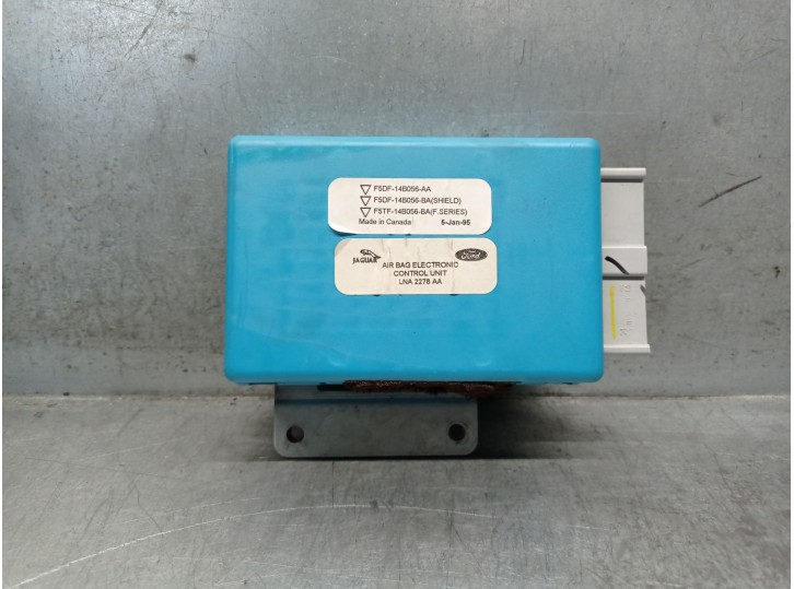 Recambio de modulo electronico para jaguar xj (x300, x330) 6 3.2 referencia OEM IAM LNA2278AA  