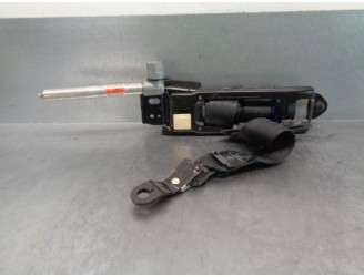 Replacement front right seat belt for Volvo S40 Sedan 2.0 Diesel CAT OEM IAM reference 8639692 WITH PRETENSIONER 