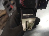 Replacement dashboard light switch for Land Rover Discovery (LT) 2.5 turbodiesel OEM IAM reference YUK100260 