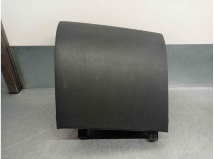 Recambio de guantera para mazda 2 lim. (de) 1.3 active (3-ptas.) referencia OEM IAM DF7164161 