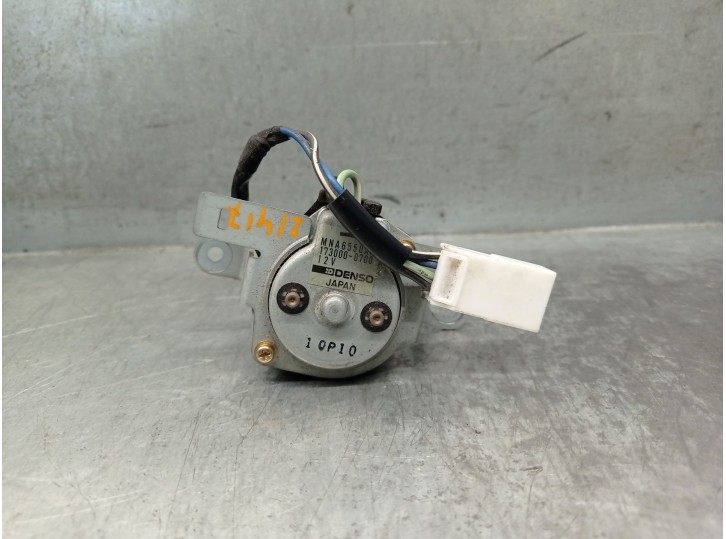 Replacement sensor for Jaguar XJ (X300, X330) 6 3.2 OEM IAM reference MNA6550AA 1730000700