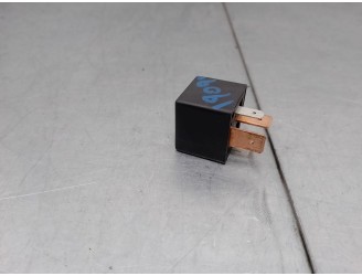 Replacement relay for Seat Ibiza (6L1) OEM IAM reference 191937503 
