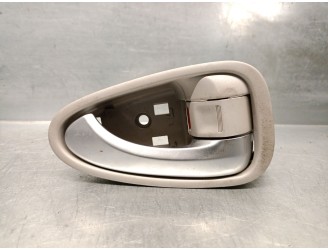 Recambio de maneta interior delantera derecha para toyota avensis sedán (_t27_) 2.0 d-4d (wwt271_) referencia OEM IAM 6920505051