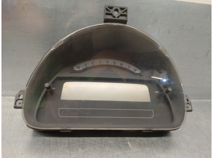 Recambio de cuadro instrumentos para citroën c3 1.4 referencia OEM IAM 9660225780 28114972 JOHNSON CONTROLS