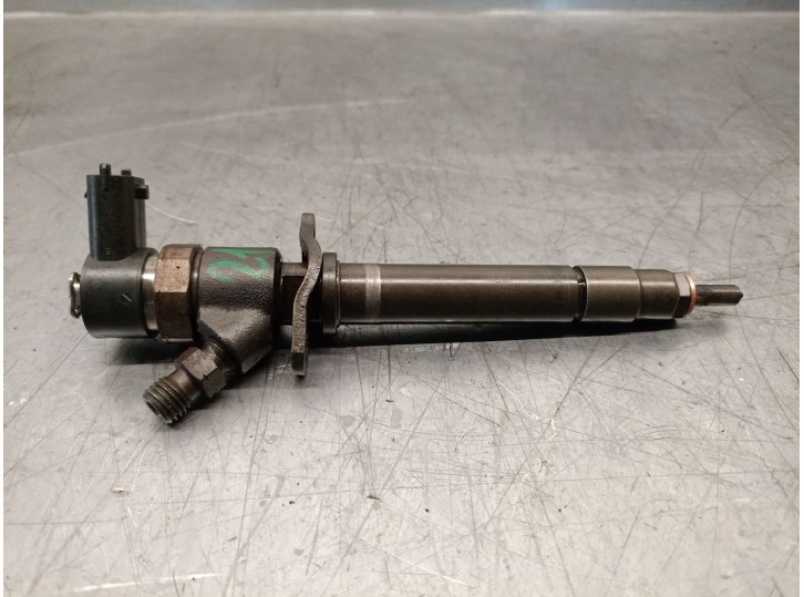 Recambio de inyector para volvo s60 i (384) d5 referencia OEM IAM 8658352 0445110078 BOSCH