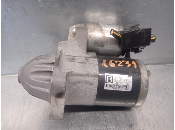 Recambio de motor elevalunas delantero derecho para mazda 2 lim. (de) 1.3 active (3-ptas.) referencia OEM IAM M000T32771 ZJ38 MI